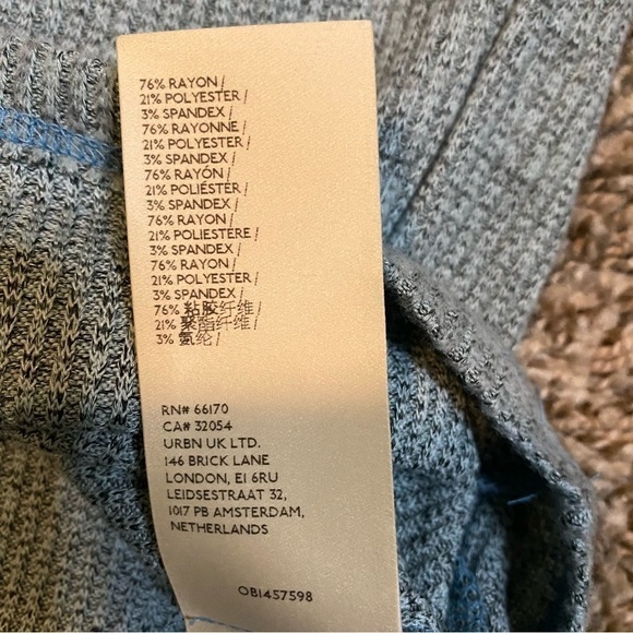 NWT Anthropologie Gray Wide Off Shoulder Sweater Sz Large Lightweight - Picture 10 of 11